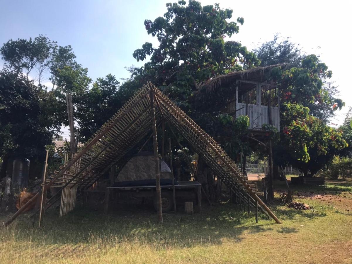 Amando_Tent Hotel Phayao Exterior foto